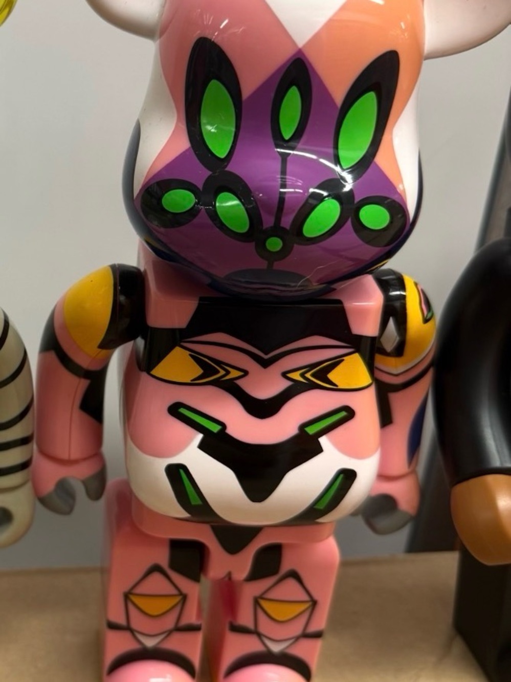 Authentic BE@RBRICK 1000% Pink Mecha Anime Medicom Toy